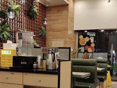 -佰搭果·广式茶餐厅(西华路店)