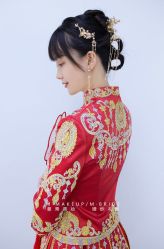 -曼青婚纱礼服馆