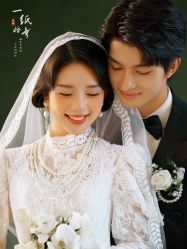 -樱花婚纱摄影