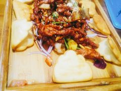 东镇烤三味-老东镇啤酒屋海鲜加工·蒸汽海鲜·海鲜烧烤(台东店)