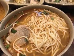 -亮亮面馆(经六路店)