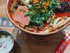 -成都你六姐·牛肉冒菜(信泰中心商场店)