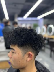 -藤野造型烫发染发