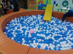 -贝贝鲸亲子游泳俱乐部(富城商楼店)