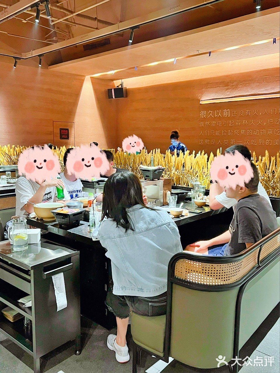 🐑吃着羊肉串，🌱种着呼伦贝尔的草，🍁想念呼伦贝尔的秋～