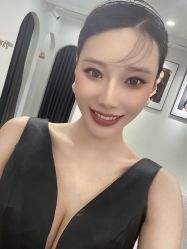 点击看大图 -十孕纪高端孕妇亲子摄影