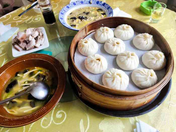 聚合庄(二店)-"六八农庄对面,街边比较方便.一大早,也没.