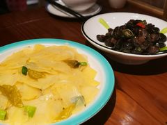 -房县土本味土鸡汤特色餐厅(沌口店)