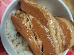 -梁阿婆廿年老牌扣肉糯米饭