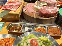 -唯成•韩国炭火烤肉 유성고기