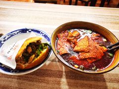 -老字号杨坡红油米线腊汁肉夹馍(东四道巷店)