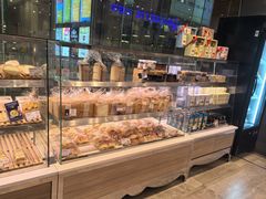 -巴黎贝甜(大宁国际商业广场店)