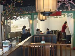 -荷塘秋月·本帮江浙菜(国权路店)