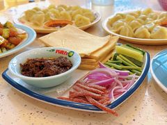 -巧克力渔家.小船海鲜胶东菜(万平口店)