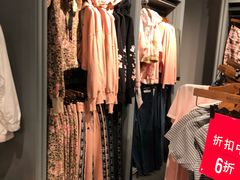 -Hollister(天环广场店)
