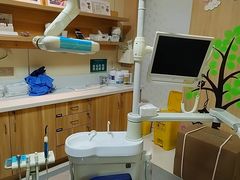 -上海仁爱医院口腔科 · 种植