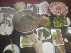 -唯爱KTV聚会餐厅(仙林东城汇店)