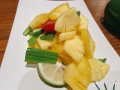 青柠拌菠萝-云海肴·汽锅鸡·云南菜(天山百盛优客店)