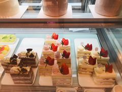 -花花卷卷·鲜食蛋糕(静安久光百货店)