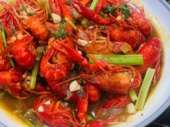 黄焖龙虾-指爱龙虾(金杨路总店)