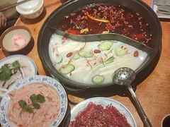 -周小明火锅(黑金冠社区店)