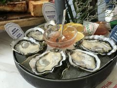 -斯普汇生蚝牛排馆(中骏世界城店)