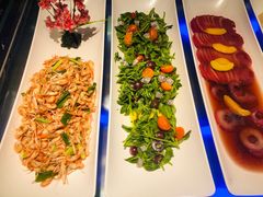 -九寸花汀海鲜烤肉自助(中东迪克店)