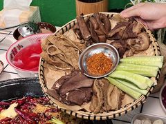 -扎起市井老火锅(乐山总店)