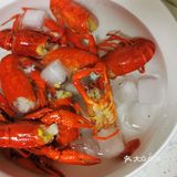虾糕金黄，虾肉弹嫩，麻辣鲜香