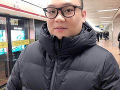-三叶眼镜城批发市场(上海火车站店)