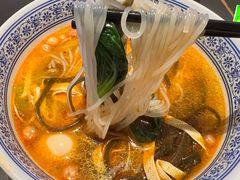 -涨巢·潮玩水疗局