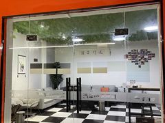 -鲨鱼皮汽车凹陷玻璃修复(静安店)