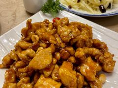 宫爆鸡丁-金牌餐厅·天津菜·八珍豆腐·老爆三(瓷房子店)