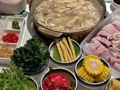 -烹然四季椰子鸡火锅(姚家园万象汇店)