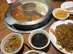 -佬土鹅肠火锅(解放路店)
