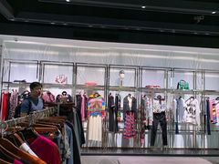 -Gucci(首创奥特莱斯店)
