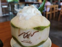 -Chom Cafe and Restaurant