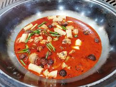 -三里屯土灶炖公鸡地锅鸡(江东店)