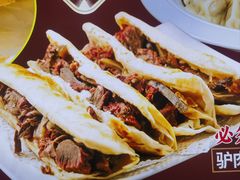 -乔家小院•非遗驴肉•本地小海鲜(滨河路店)