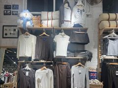-Brandy Melville