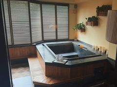 -春晖园度假酒店温泉