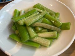 -渝信川菜 · 川味家常菜(财富购物中心店)