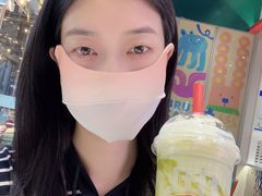 -DQ·蛋糕·冰淇淋(大宁国际商业广场店)