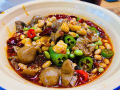 板栗烧肥肠-兔槽江湖菜·重庆璧山兔(水围店)