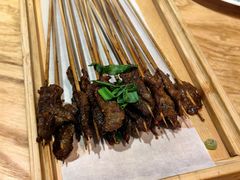 -柒月小火炉·新派川菜(金狮广场店)