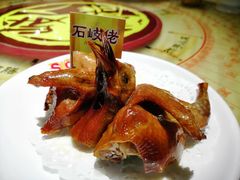招牌烤乳鸽-石岐佬中山菜馆(张溪店)
