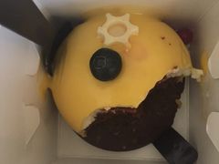 吃了两口的芒果慕斯-榖屋house of flour(张江首店)