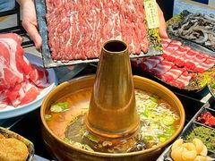 -洞庭洲·防空洞火锅·铜锅涮肉·烧烤(新百广场店)