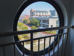 -曹路体育中心