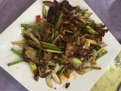 小炒猪脆骨-乔家满族八大碗(流水沟店)